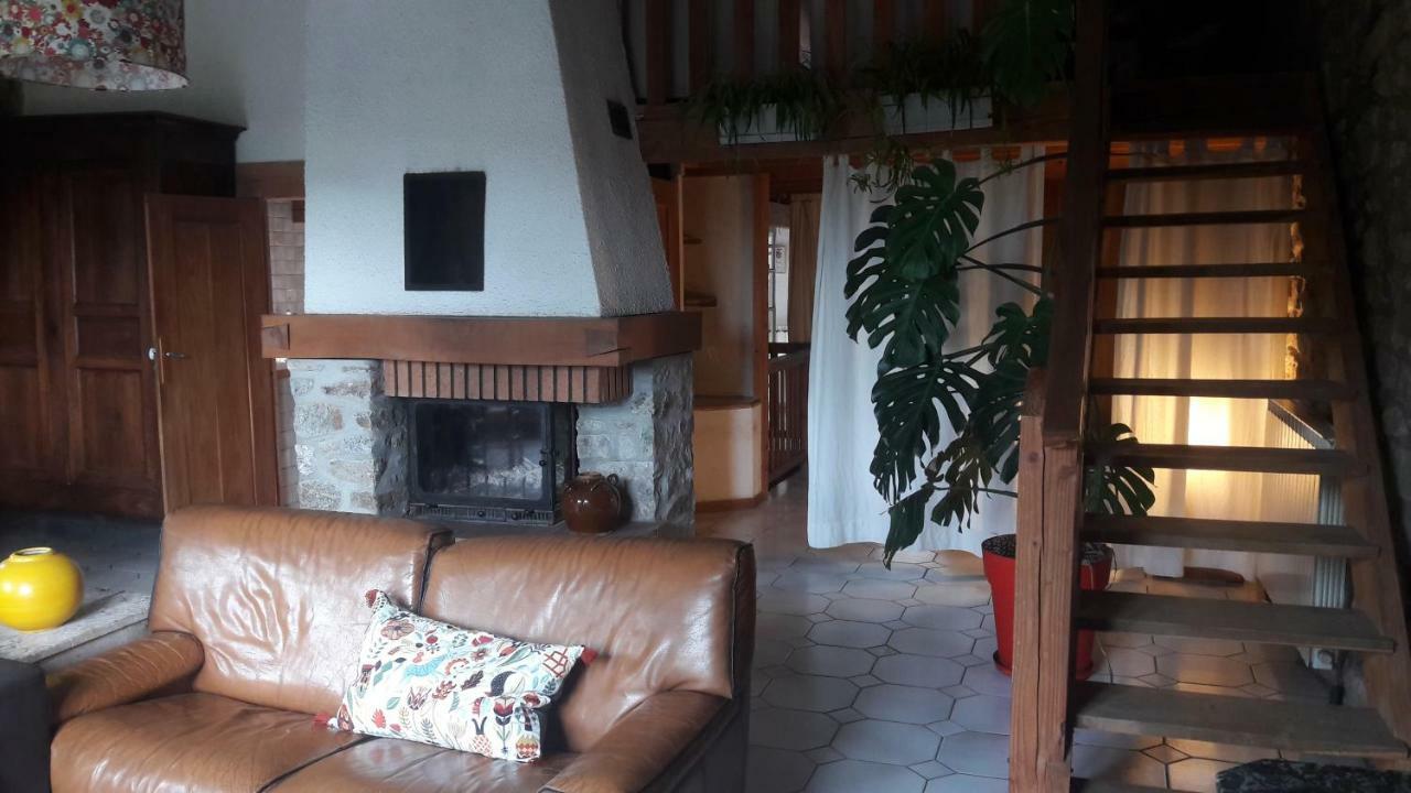 Gites De Gobertier Saint-Alban-d'Ay Eksteriør billede